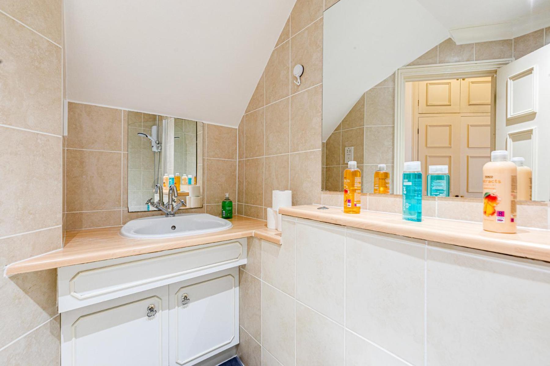 Luxstay2 Earls Court Apartment - Sleeps Up To 8 London Exterior photo