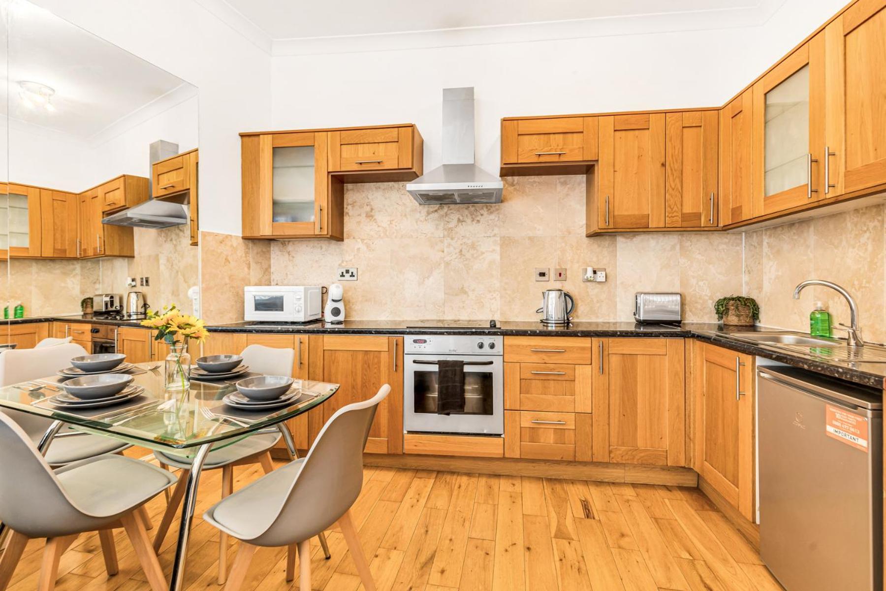 Luxstay2 Earls Court Apartment - Sleeps Up To 8 London Exterior photo